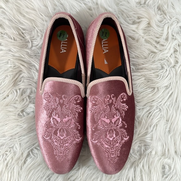 TALLIA ORANGE QUINZIO SUEDE CLOSED TOE SLIP ON  FLAT LOAFER SZ 11 NEW - Picture 3 of 11